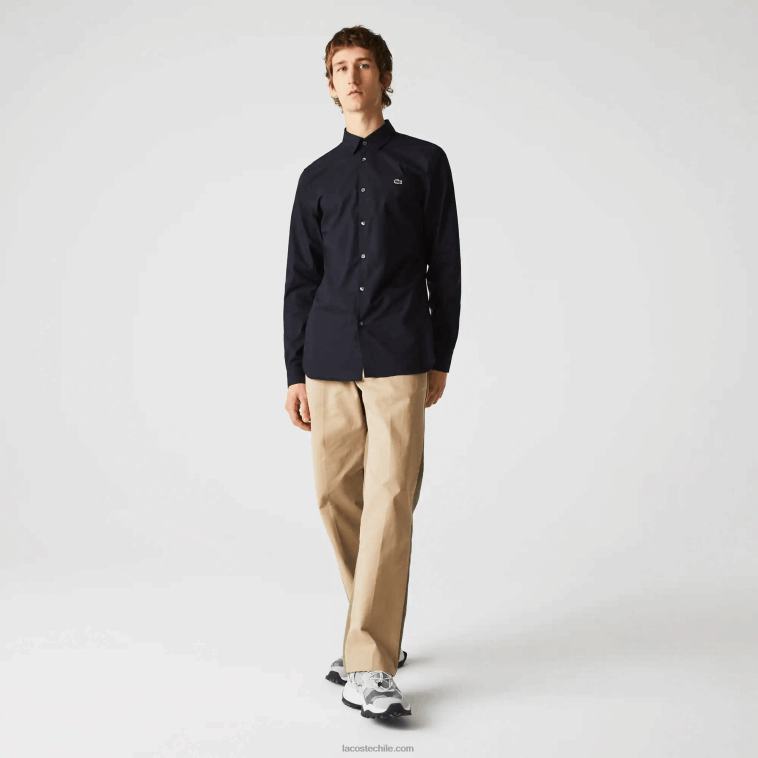 hombres Lacoste fondo azul marino camisa slim fit de popelín de algodón elástico N6XZ21487
