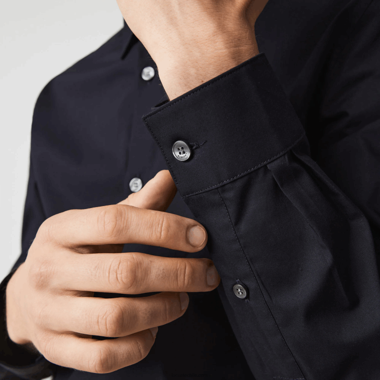hombres Lacoste fondo azul marino camisa slim fit de popelín de algodón elástico N6XZ21487