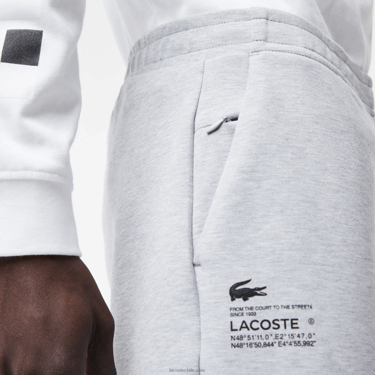 hombres Lacoste lomo gris cca shorts con estampado reflectante N6XZ21355