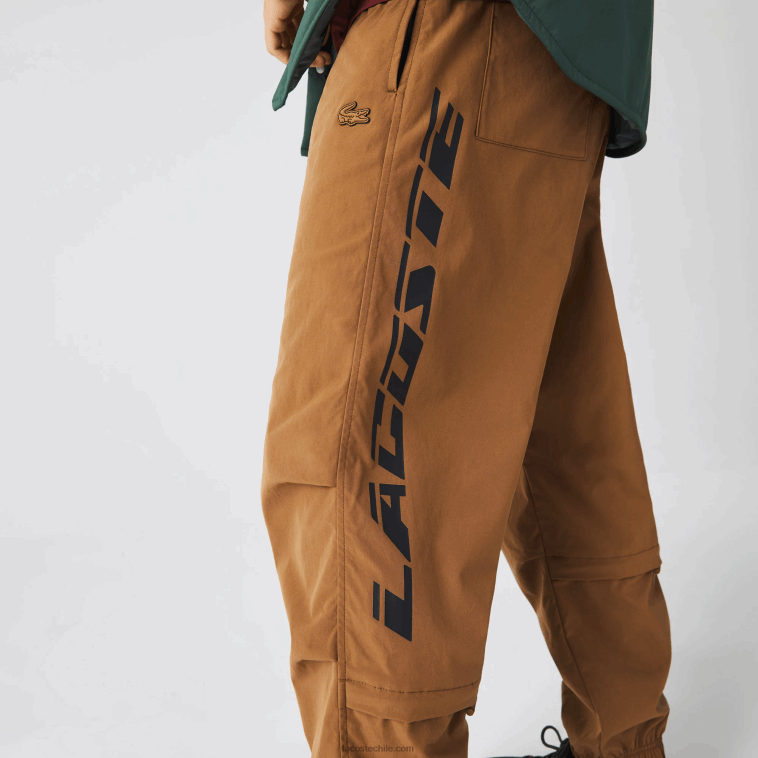 hombres Lacoste marrón z0w pantalones de chándal oversize con logo en contraste N6XZ21002
